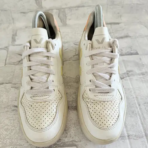 VEJA V10 CWL White Sun Peach Trainers Vegan Leather Eco Friendly Lace Up Sz 6