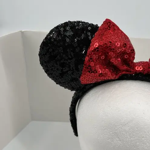 Disney  Parks Minnie Mouse Ears Hat Headband Black Sequins Red Sequins Bow