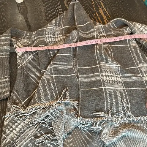 White Mark Cardigan Sweater