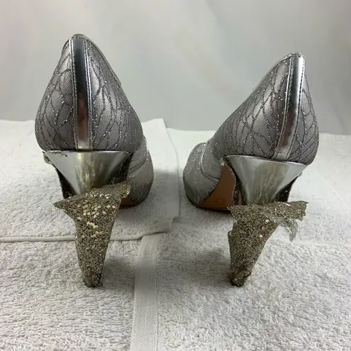Cinderella 10M Bedazzled Silver Stiletto heels