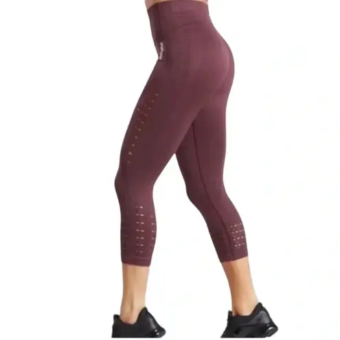 Gymshark  Energy+ High Waisted Seamless Cropped Leggings Berry Red Size S