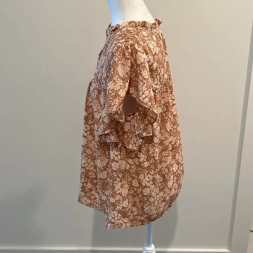 NWT Voy Neutral Floral Print Flutter Sleeve Top Sz L Tan Size L