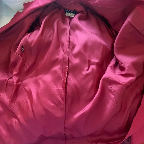 Salvatore Ferragamo Red Blazer Size 14 Mother of Pearl Shell Buttons Festive