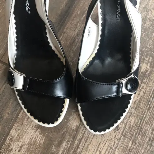 Vintage Seventeen Miles Marc slingback black white peep toe pinup heels size 7