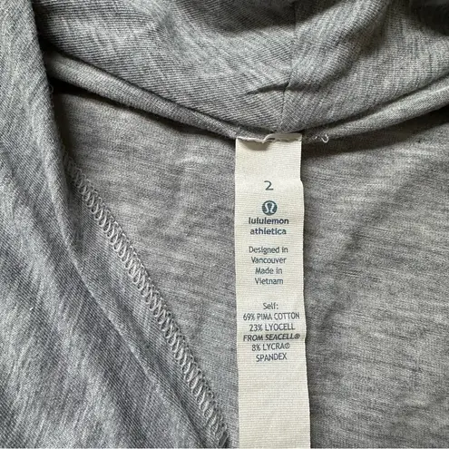 Lululemon  Women’s Radiant Long Sleeve Top Size 2 Gray