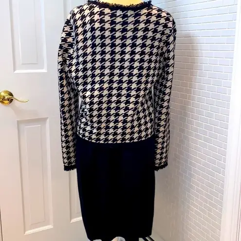 Sutton Studio Black and White merino wool knit Jacket and black skirt. Size LP.