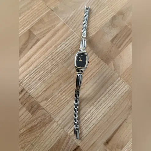 Seiko Diamond Vintage Ladies Watch Black Dial Diamond Marker Stainless Bracelet