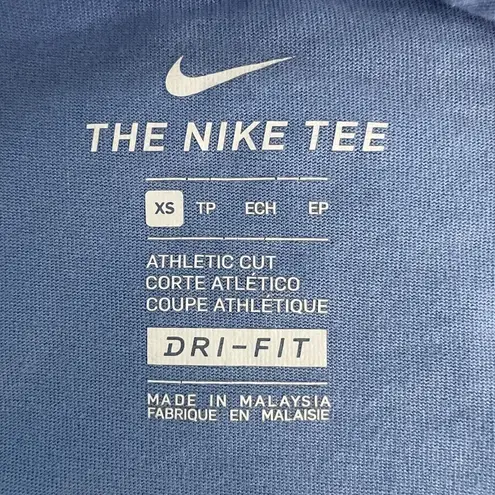  Shirt Women XS Blue White Swoosh Logo The Nike Tee Casual‎ Basic Athleisure
