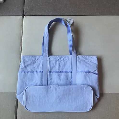 Lululemon  Daily Multi-Pocket Tote Bag 20L - Serene Blue/Dusty Lilac