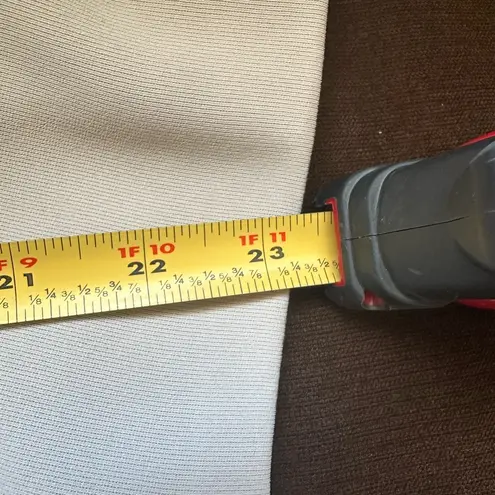 JOHN MEYER OF NORWICH Beige Long Coat & 2 Big Pockets Reverse Hiden Buttons.Sz L Size L