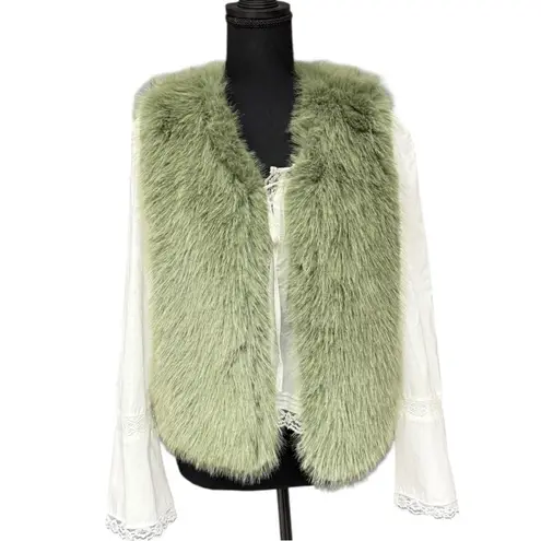 Molly Bracken Sage Green Faux Fur Vest, Size Medium, Soft Fuzzy Winter Vest EUC