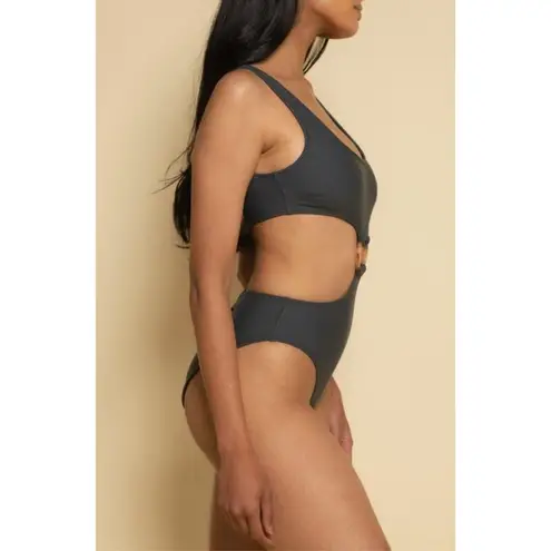 MONTCE Ky Cutout One