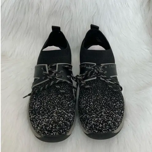 Alegria Traq by Qool Water Resistant Knit Black Sneaker Women Size 39 | 9