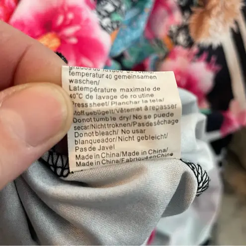 Ladmous Womens L Floral Long Sleeve Blouse Bold Colors High Neck Office Work Black Size L