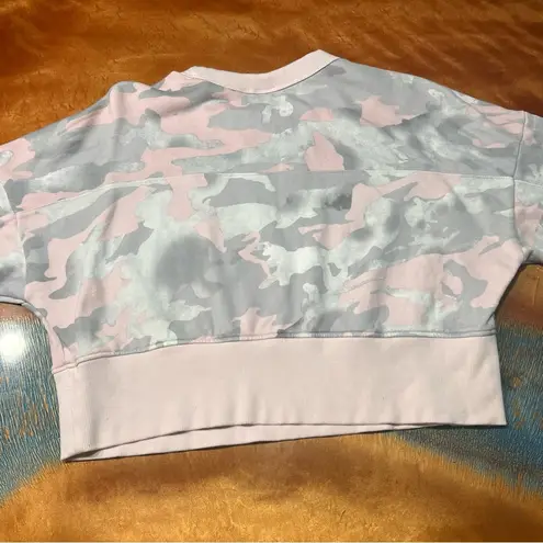 Adidas Camo Crop Crewneck Sweatshirt small pink white gray