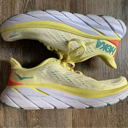 Hoka  One One Clifton 8 Women's Yellow Pear, Sweet Corn 8B