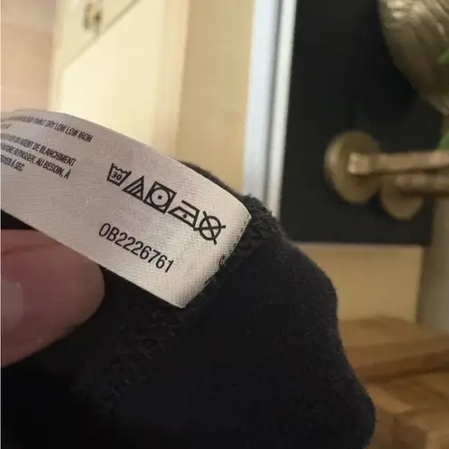 FREE PEOPLE Movement Play Nice Layer Long Sleeve Top Size Medium NWT Gray