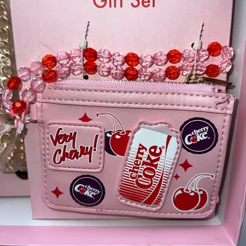 Skinnydip Cherry Coke Handbag Gift Set Pink Can Purse Wallet Beaded Strap