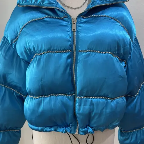 Poster Girl | Wild Charms Puffer shiny blue