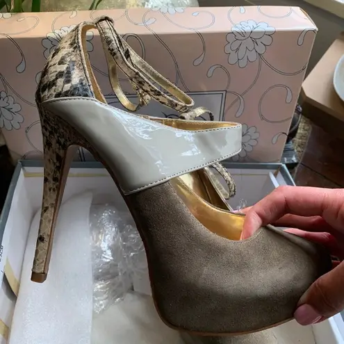 Envy NIB ❤️ HIGH HEELS ( double platform) closed toes - Image 1