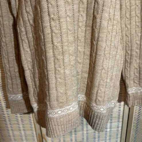 Vintage Tan White Snowflake Pattern Ribbed Braided Tight Knit Sweater Large