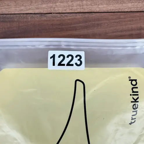 Truekind Everyday Comfort Straps Wireless Shaping Bra Black XL