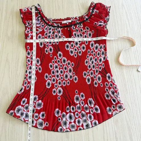 Dress Barn  Red Floral Pleated Scoop Neck Cap Sleeve Top – Size XL