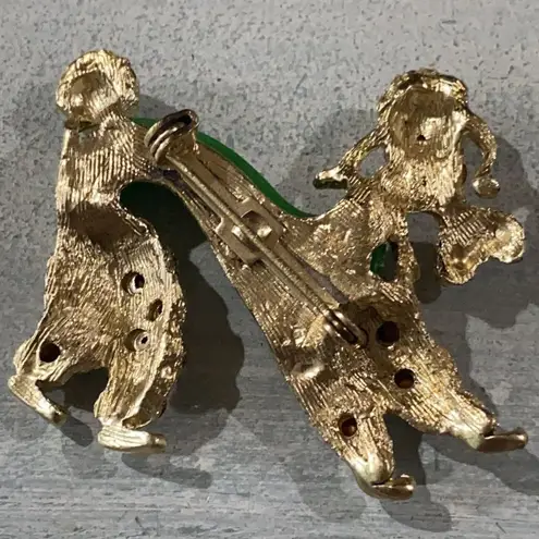 Charming Vintage Rhinestone Green Poodle Pin Gold