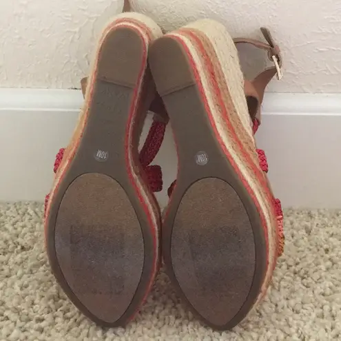 Ivanka Trump pretty like new espadrille heels