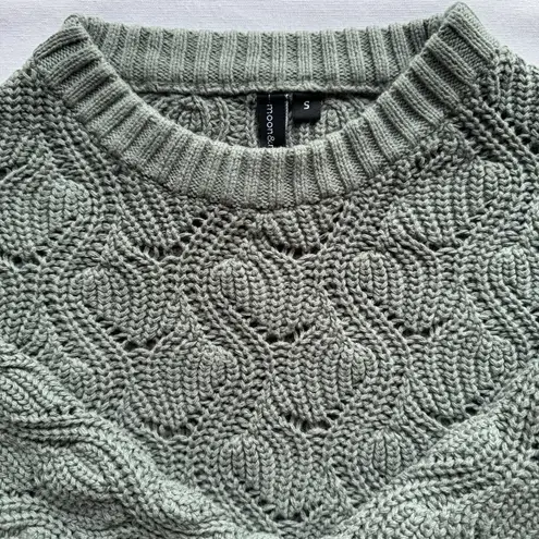 The Moon  & Madison Sage Green Clamshell Knit Cropped Long Sleeve Sweater Size Small