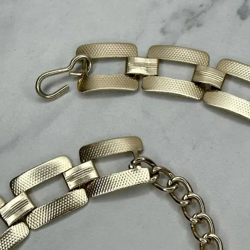 Lightweight Textured Gold Tone Belly Body Metal Chain Link Belt Size XS Small S