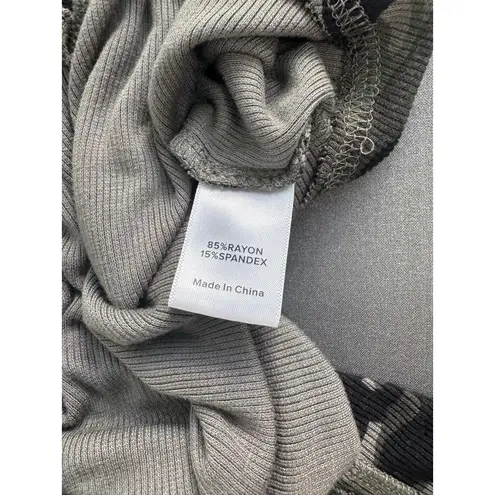 Evereve Camo Print Long Sleeve Thermal Top Size M