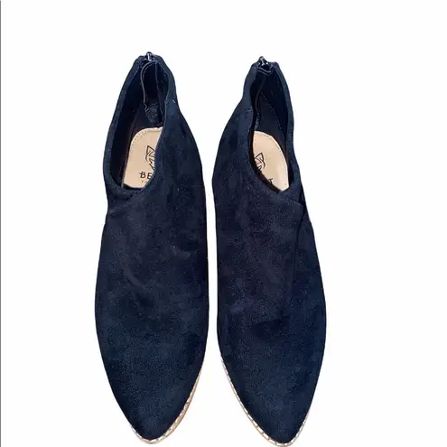 Beast Fashion size 6 1/2 black suede style ankle booties