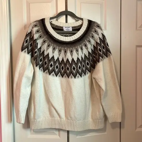 Old Navy  sweater