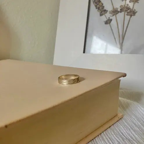 Silver Diamond Cut Band “Amana” Minimal Vintage Ring Satin Neutral Stacking Jewelry