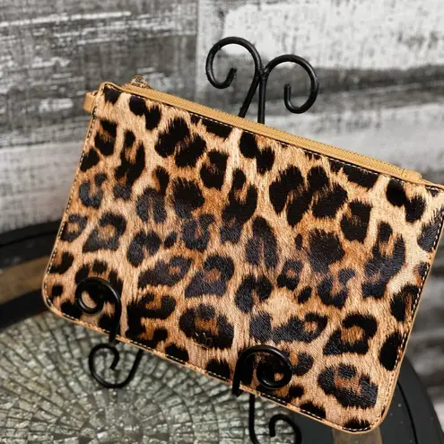 Boutique Leopard print wristlet, vegan leather, super cute New without tags