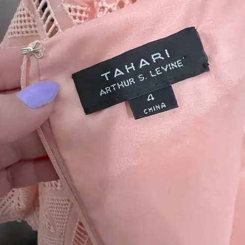 Tahari #25 • CORAL EYELET • SCALLOPED EDGES DRESS