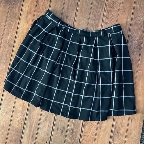 Hot Topic  vintage 90s black mini skirt goth dark academia size large