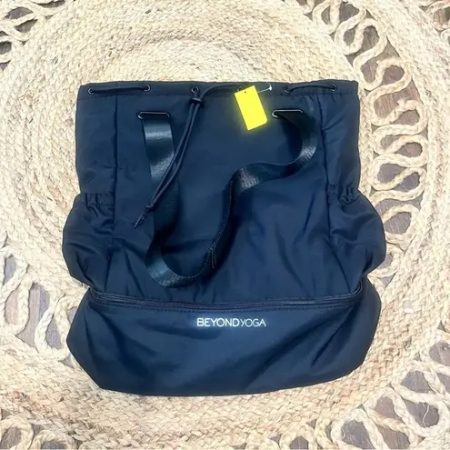 Beyond Yoga NWT Convertible Gym Bag - Black