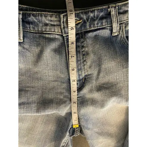 Chico's  1 Platinum Denim Capris Women M 8 Med Wash Mid Rise Pockets Stretch 30x20