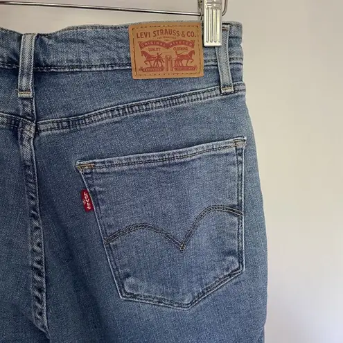 Levi's  721 High Rise Skinny Jeans Distressed Denim Size 30 comfortable casual