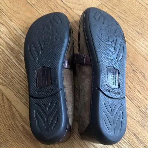 Born W11238 Ruched Brown Leather Mary Jane Strap Bow Slip