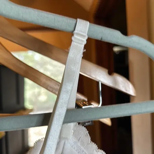 Bozzolo NWOT  Elegant Lace Ivory Padded Long Line Bralette Crop Top Size Small