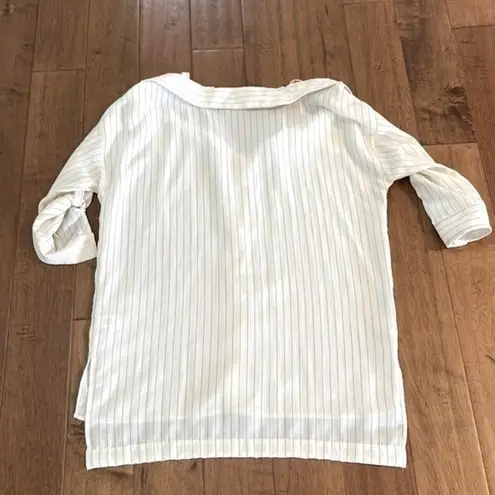 Hummingbird Cold Shoulder Button Down V-Neck Tunic