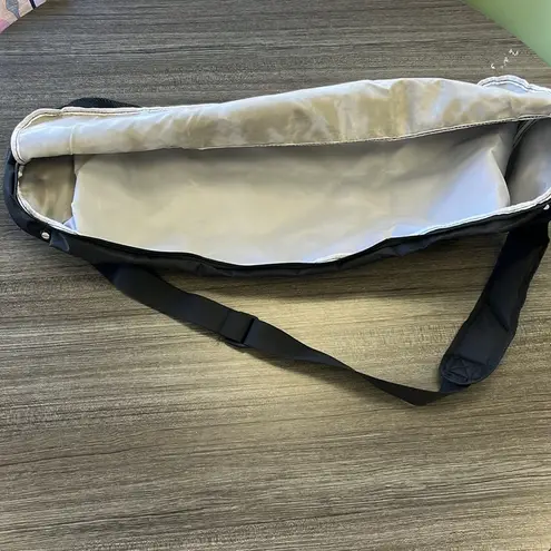 Clever Yoga yoga mat bag. Black