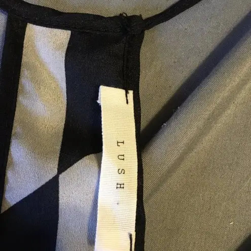 Lush Clothing Lush small black and red dress