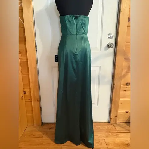 Lulus  Emerald Green Strapless Maxi Dress with slit size Medium NWT