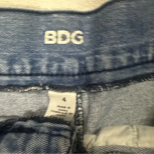 BDG Size 4  Shorts EUC