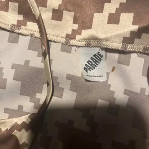 Parade sleep set Tan shorts and pixel top Size L