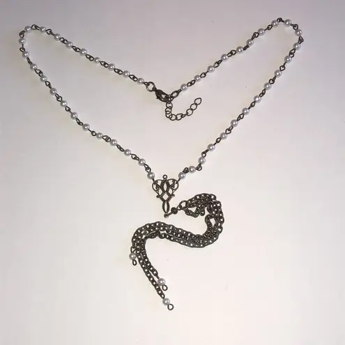 Elegant Brass Tone and Faux Pearl Beaded Boho Tassel Necklace White